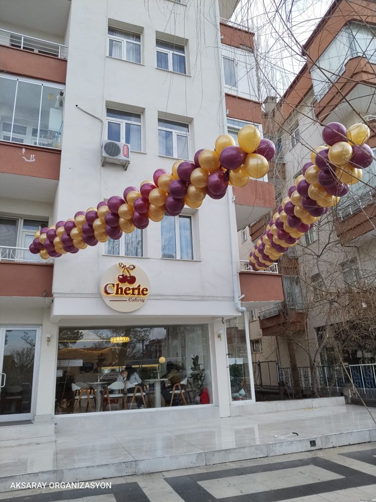 Cherie cakery acilis balonu